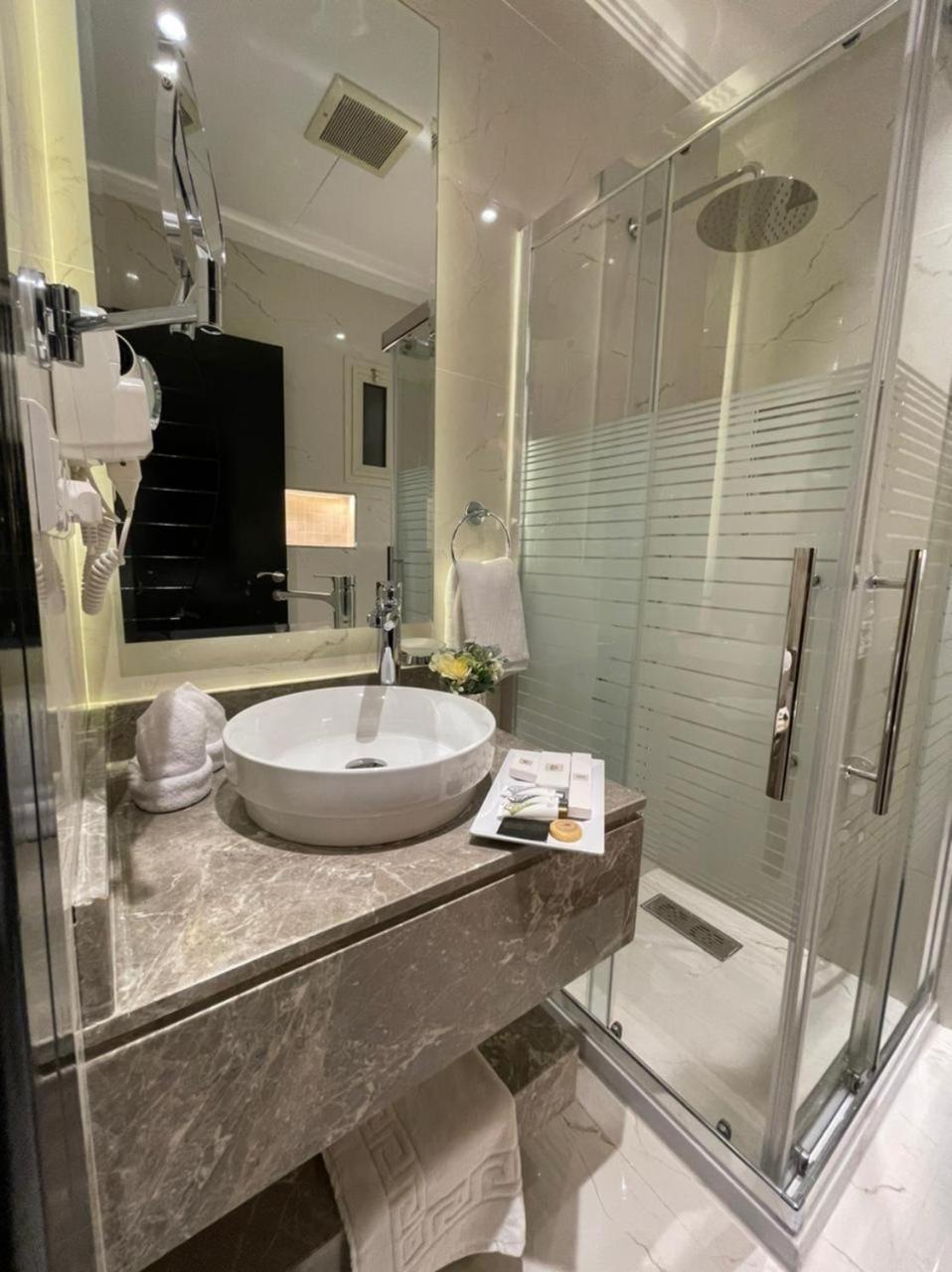 شقق خاصه بطابع حديث وفندقي - تسجيل ذاتي Private Apartments With Modern Vibes - Self Checkin Riyadh Luaran gambar