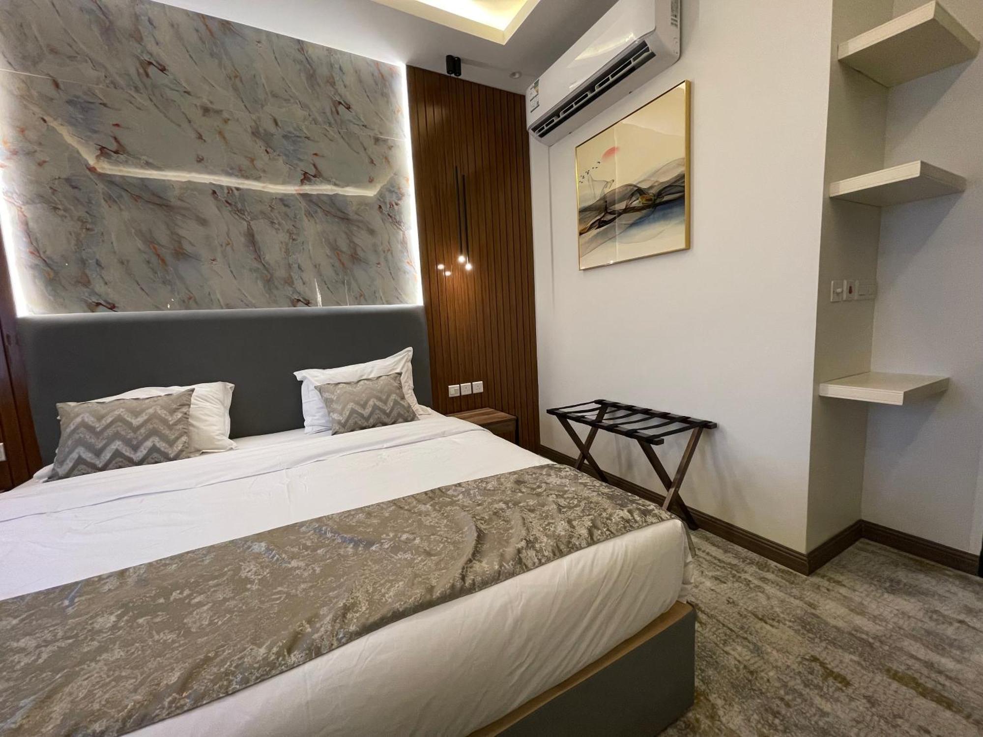شقق خاصه بطابع حديث وفندقي - تسجيل ذاتي Private Apartments With Modern Vibes - Self Checkin Riyadh Luaran gambar